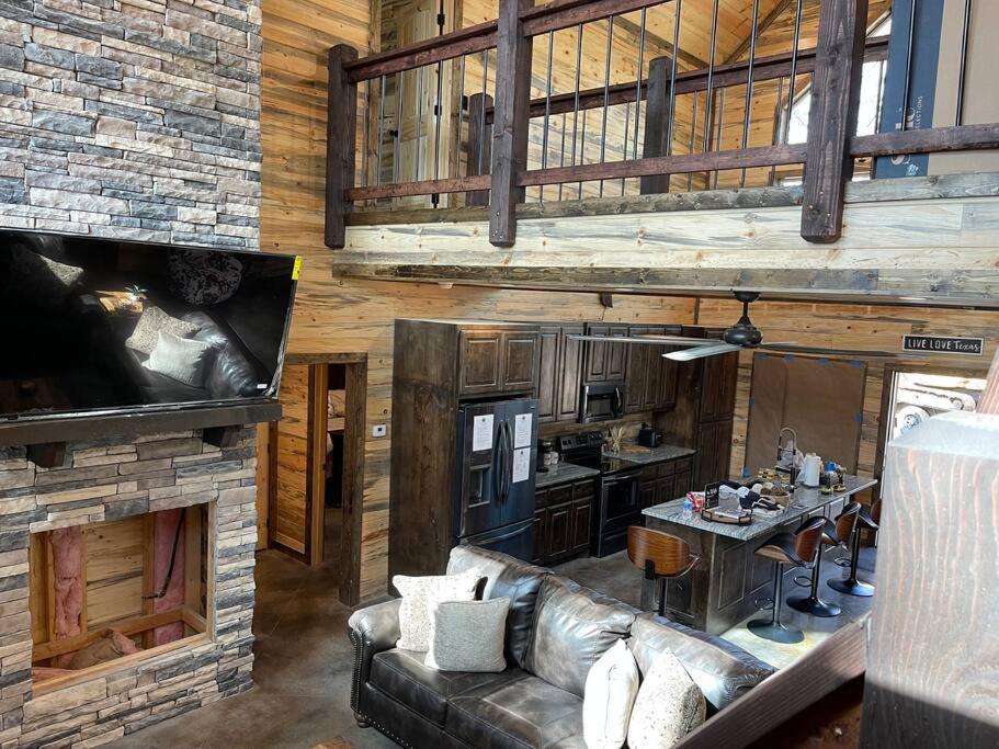 The Big Tex Luxury Cabin Is Epic Broken Bow Extérieur photo