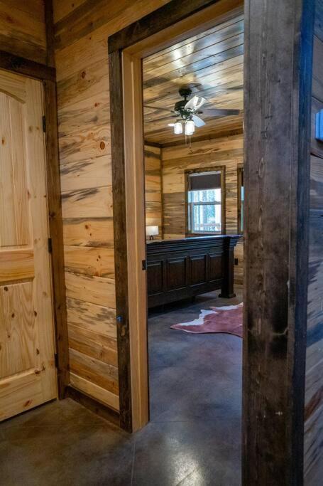 The Big Tex Luxury Cabin Is Epic Broken Bow Extérieur photo